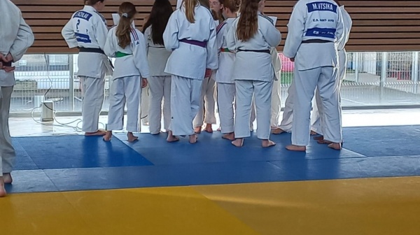 De retour sur les bancs de l école d´  arbitrage !